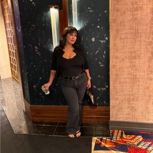 Meet your Posher, Crystal